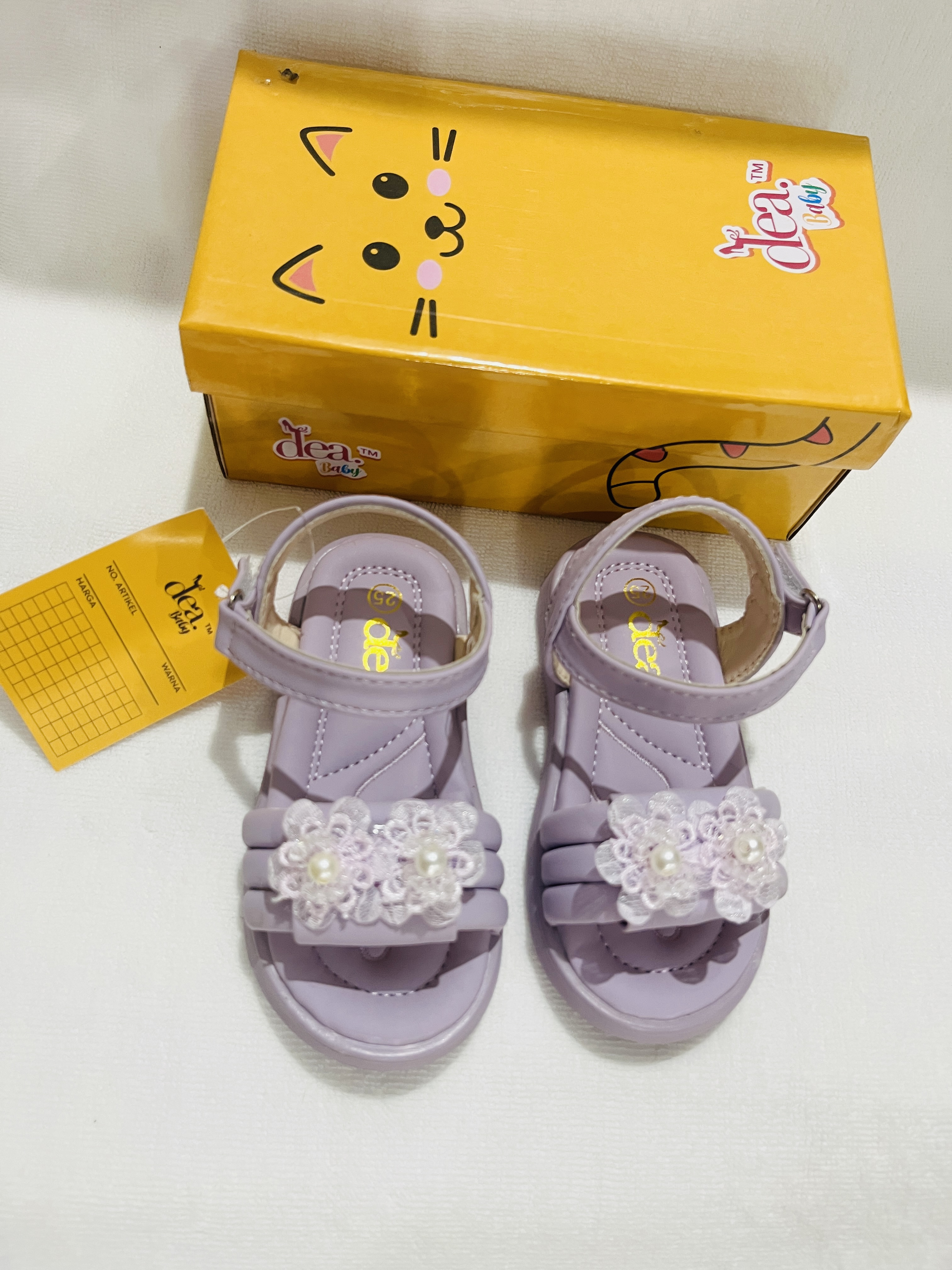 Sepatu sandal anak cewek
