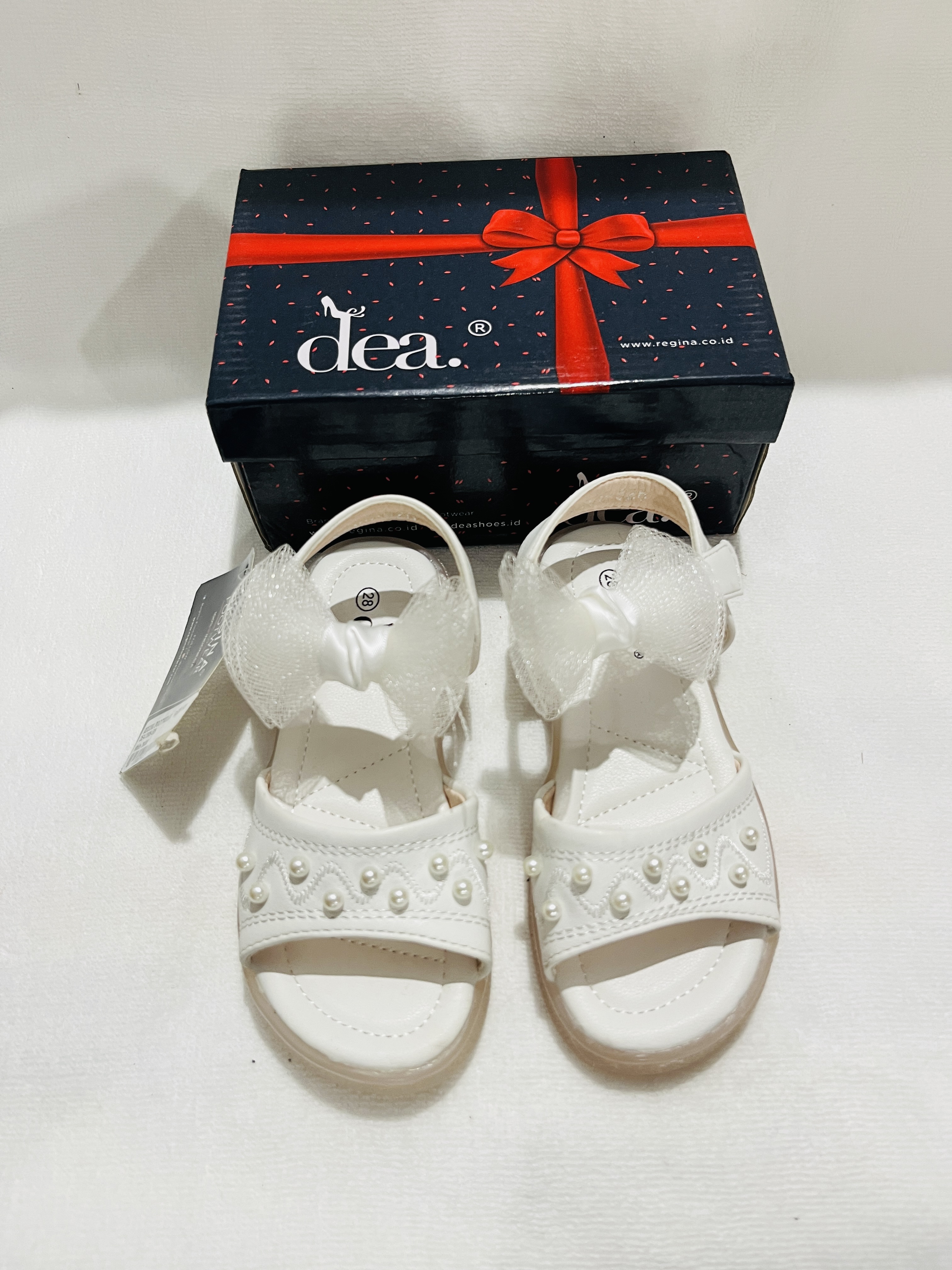 Sepatu sandal anak cewek