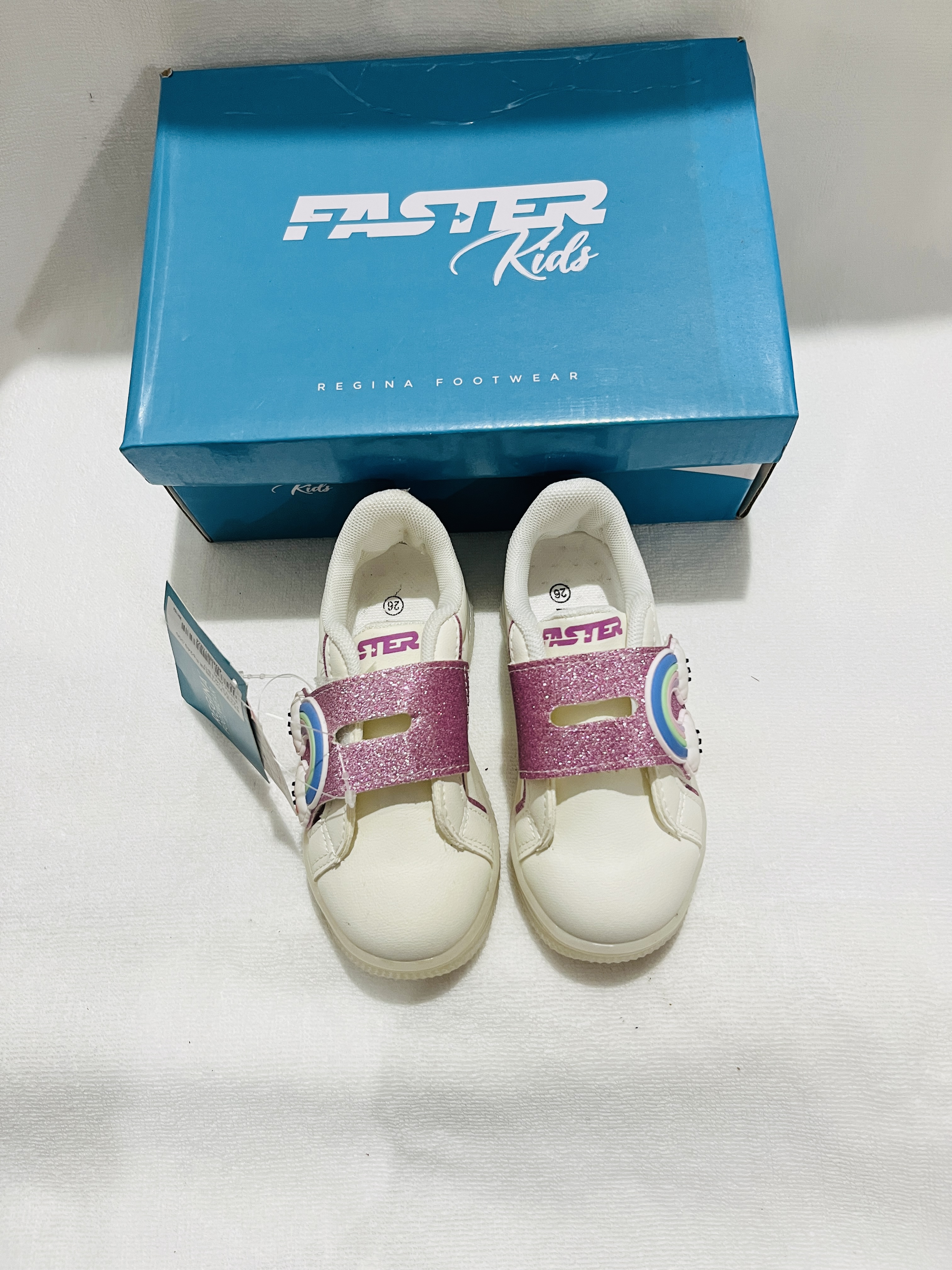 Sepatu sneakers anak cewek